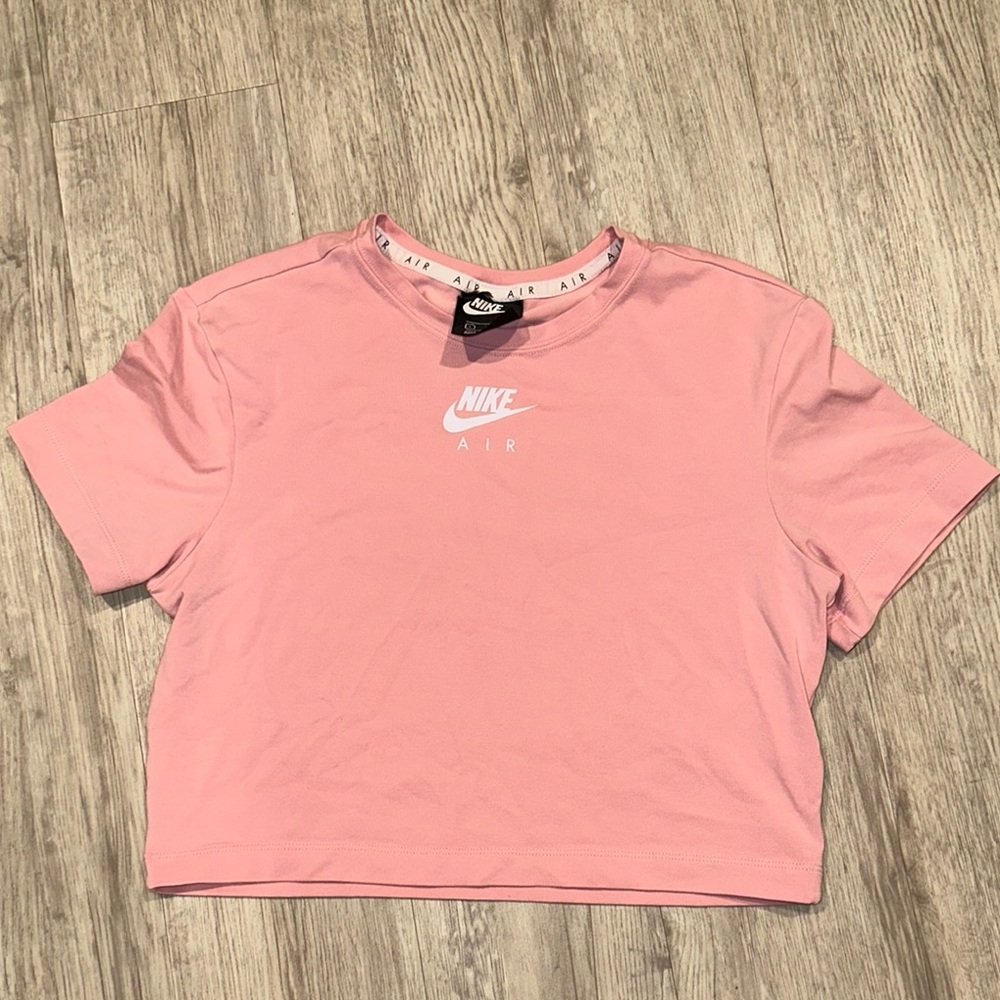 Nike Women's Pink Crop Top